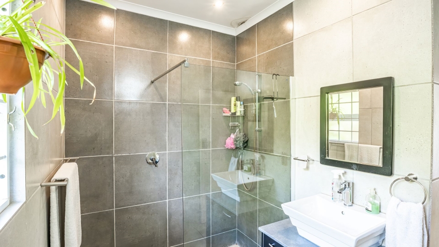 3 Bedroom Property for Sale in Valley Area Western Cape